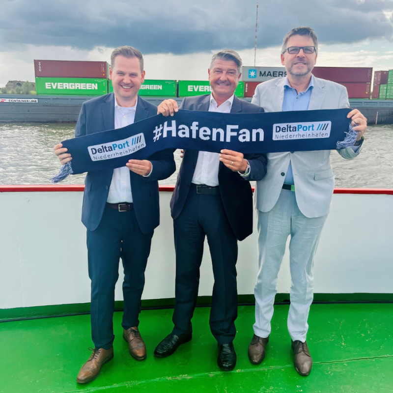 Rainer Benien (Bürgermeister Stadt Wesel), Andreas Stolte (Geschäftsführer DeltaPort Niederrheinhäfen GmbH), Prof. Dr. Oliver Locker Grütjen (Präsident der Hochschule Rhein-Waal und Schirmherr der