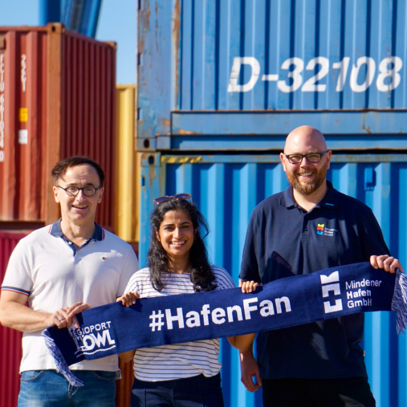 v.l.n.r. Karsten Martin-Borrego (Prokurist der Mindener Hafen GmbH), Schahina Gambir (MdB), Sebastian Jezek (Projektkoordinator der Mindener Hafen GmbH)